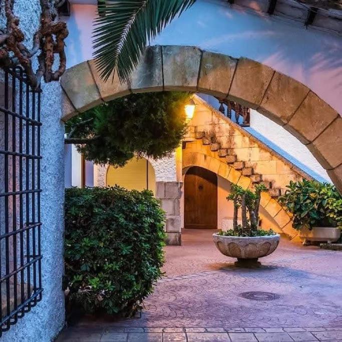 Appartamento Apartamento En Roda de Bará Esterno foto